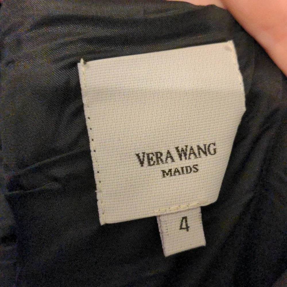 Vera Wang bridesmaids dress - Picture 6 of 6